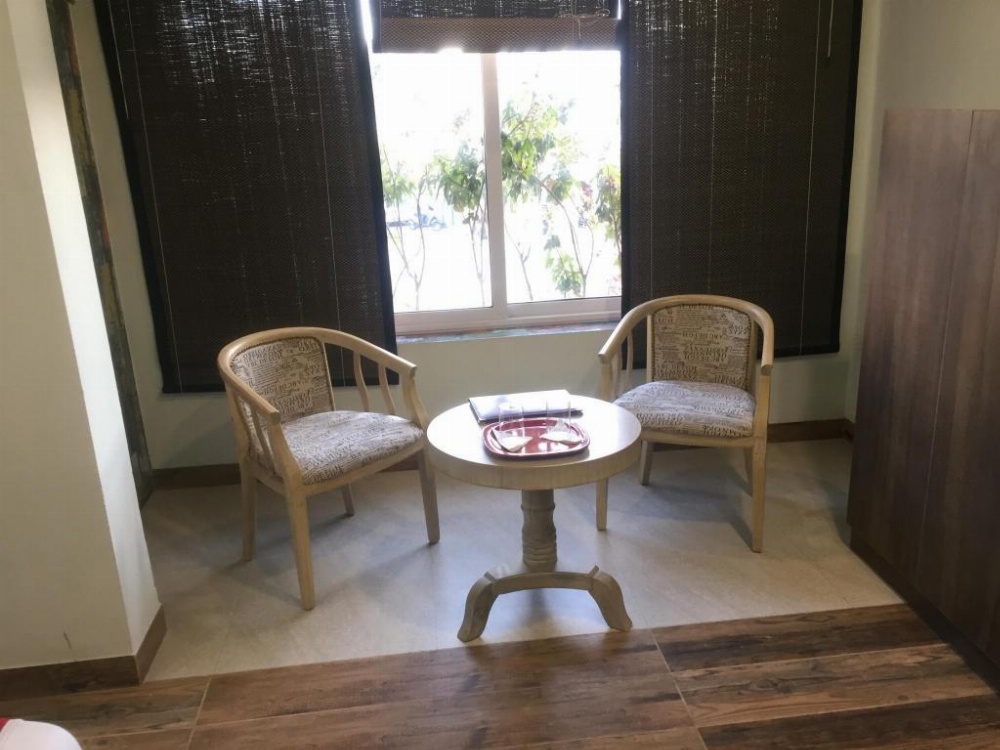 Room image 3