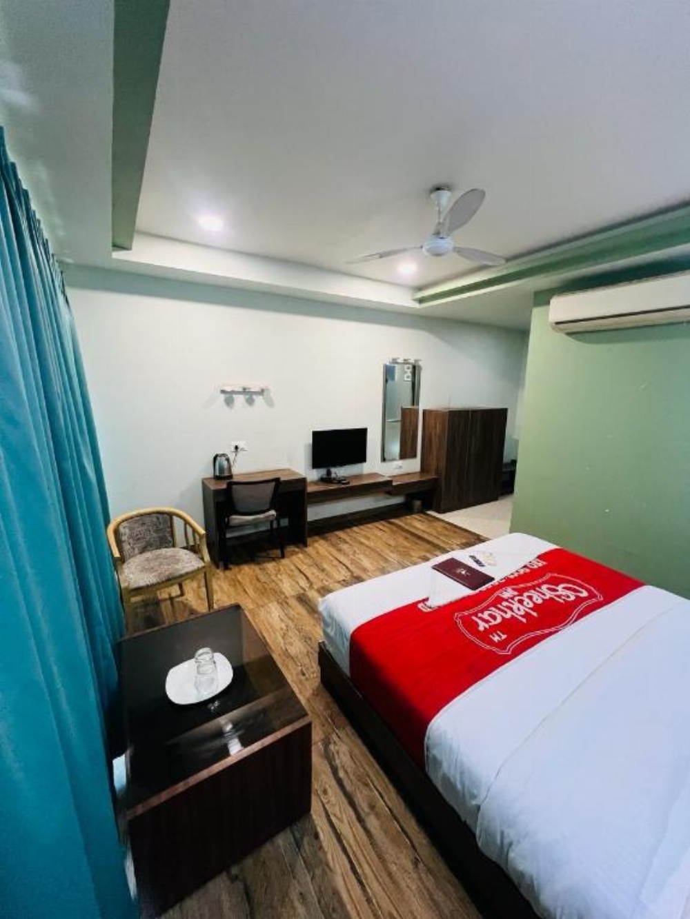 Room image 5