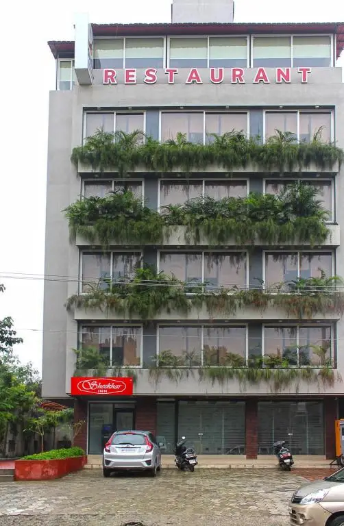 Hotel Raj Shikhar